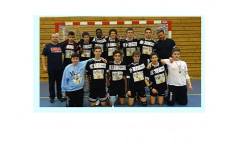 Moins de 16 : vainqueurs du tournoi de Bruges (Aquitaine)